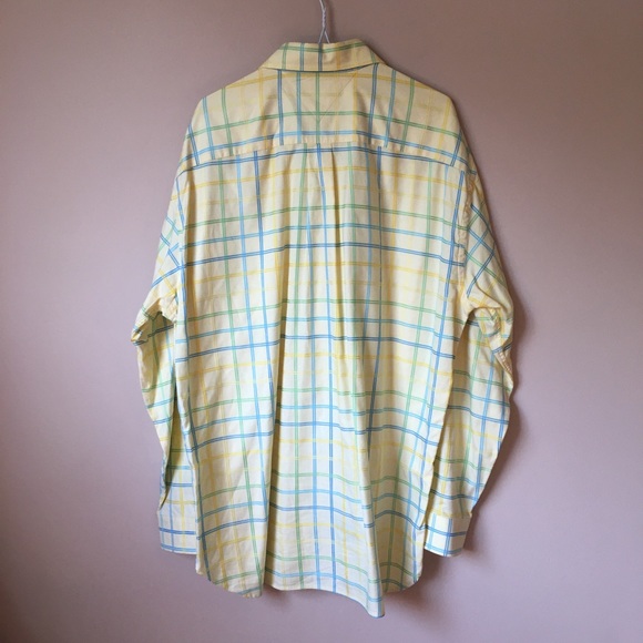 ✨ Tommy Hilfiger Shirt ✨ - Picture 4 of 9